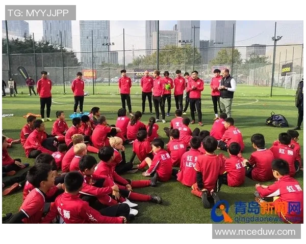 成都足球队比赛经验分析与表现评估探讨